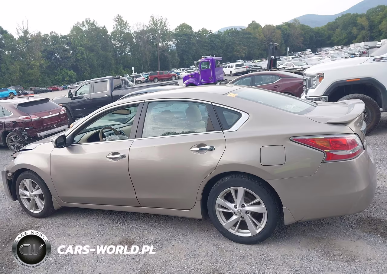 2015 Nissan Altima 2.5 Sv VIN:1N4AL3AP7FC217048 - 14