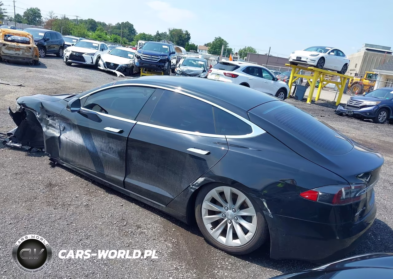 2018 Tesla Model S VIN:5YJSA1E2XJF293821 - 3