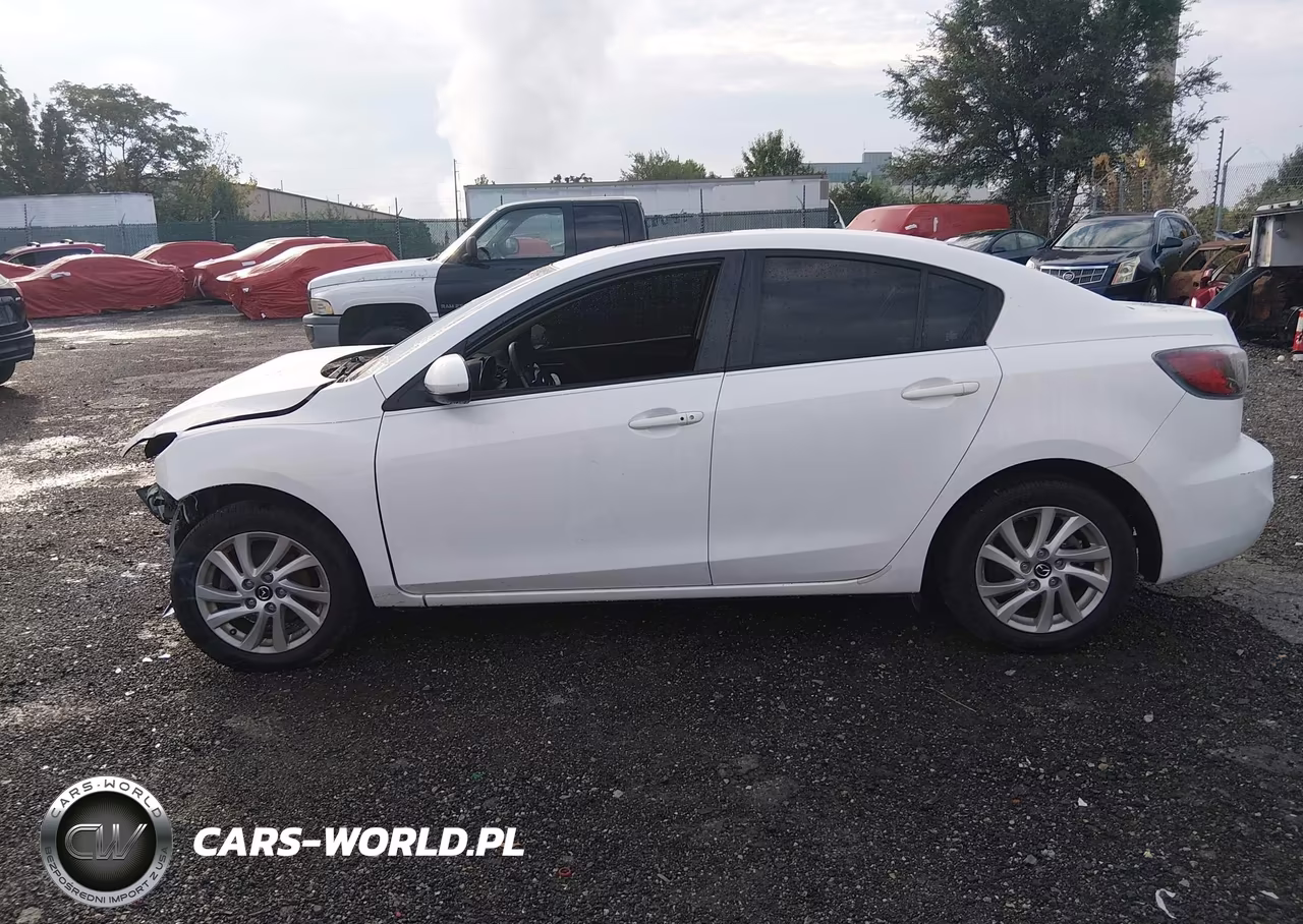 2013 Mazda Mazda3 I Touring VIN:JM1BL1VP8D1824467 - 14