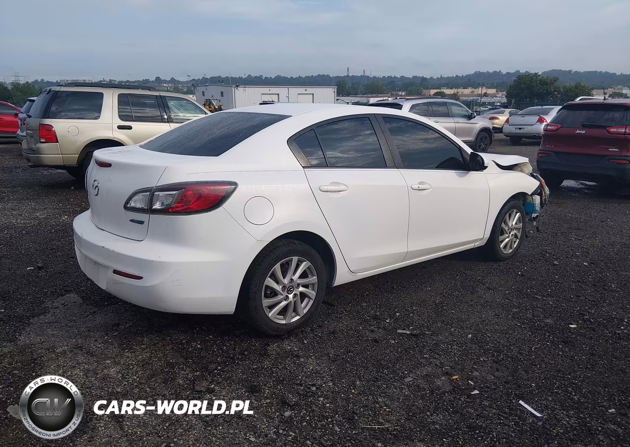 2013 Mazda Mazda3 I Touring VIN:JM1BL1VP8D1824467 - 4