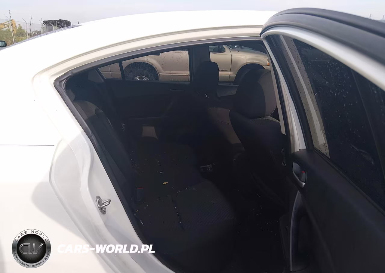 2013 Mazda Mazda3 I Touring VIN:JM1BL1VP8D1824467 - 8