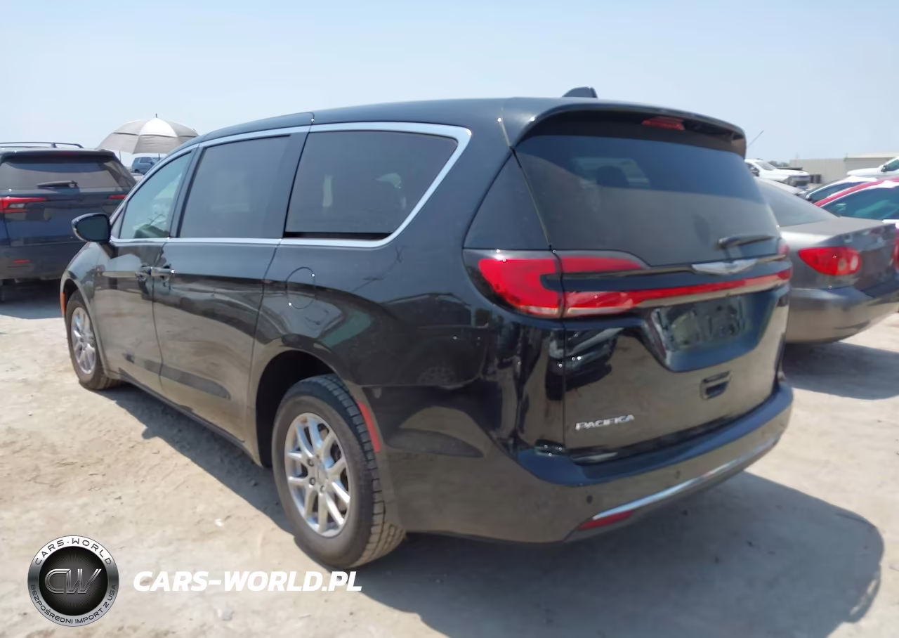 2025 Chrysler Pacifica Select VIN:2C4RC1BG6SR569653 - 3