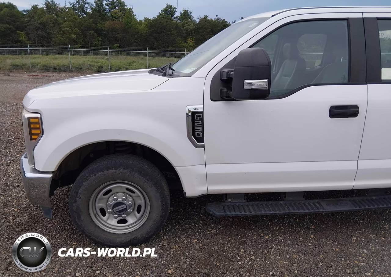 2018 Ford F-250 Xl VIN:1FT7X2A62JEC84129 - 12