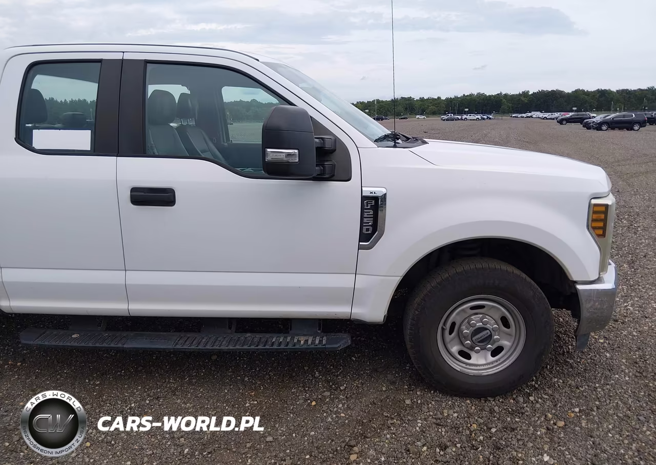 2018 Ford F-250 Xl VIN:1FT7X2A62JEC84129 - 17