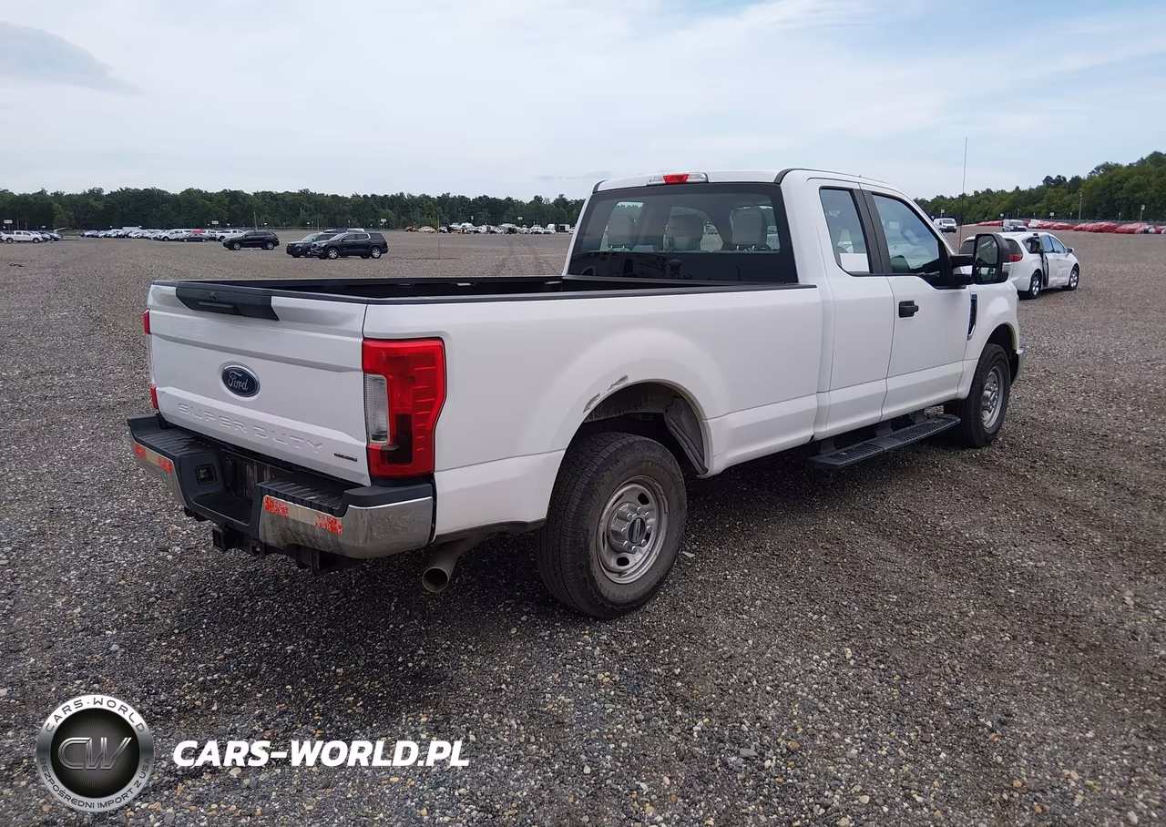 2018 Ford F-250 Xl VIN:1FT7X2A62JEC84129 - 4