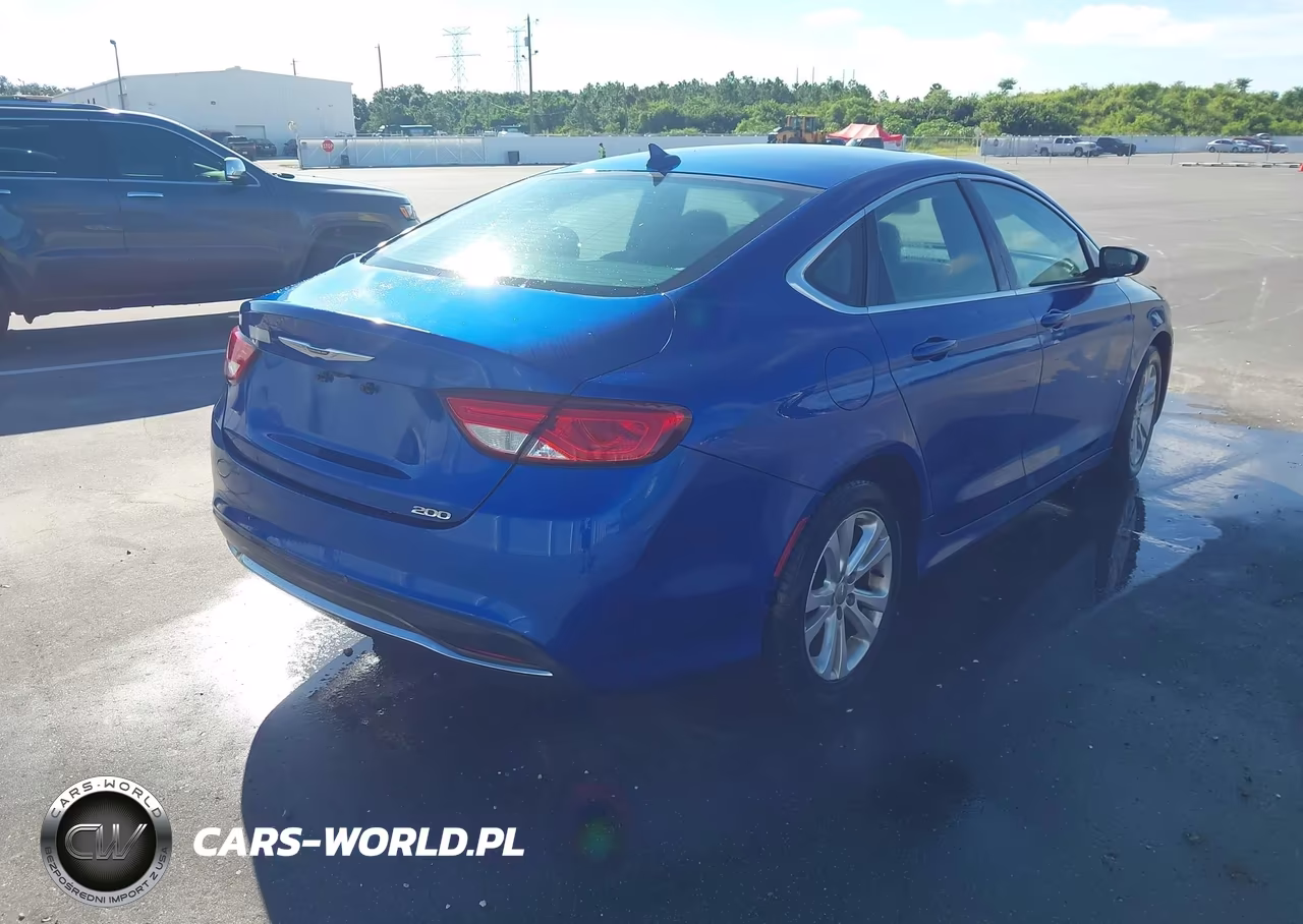 2016 Chrysler 200 Limited VIN:1C3CCCAB7GN169004 - 4