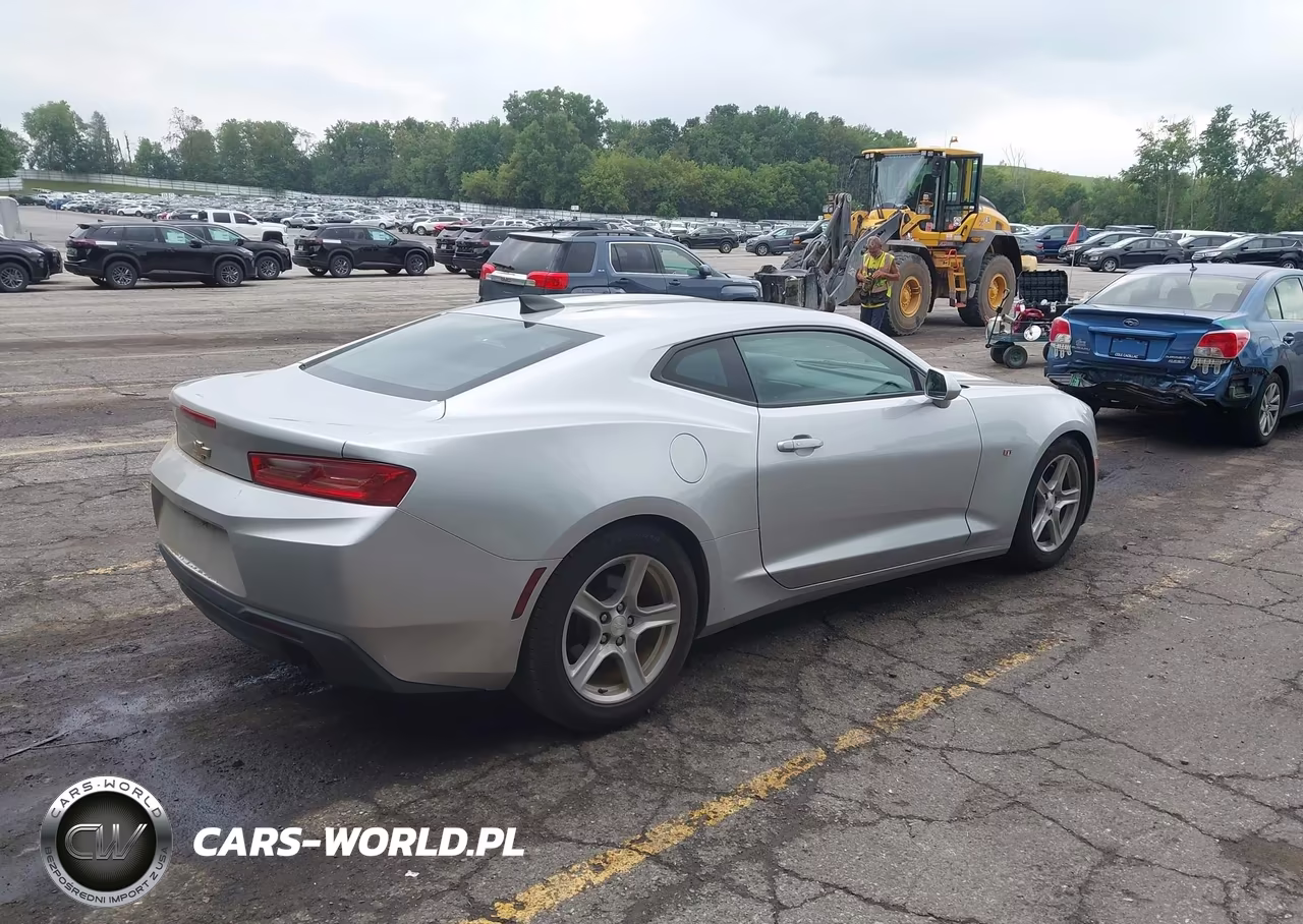 2018 Chevrolet Camaro 1Lt VIN:1G1FB1RX9J0123042 - 4
