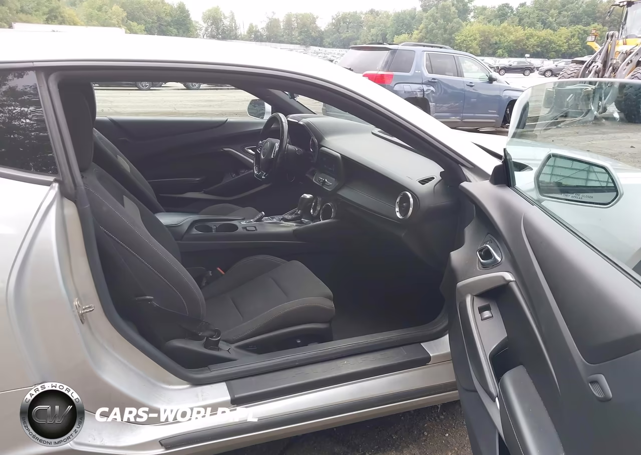 2018 Chevrolet Camaro 1Lt VIN:1G1FB1RX9J0123042 - 5