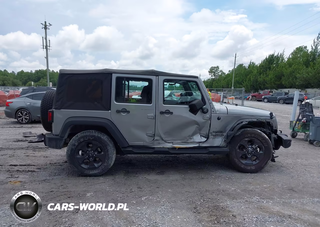 2014 Jeep Wrangler Unlimited Sport VIN:1C4BJWDGXEL106543 - 13