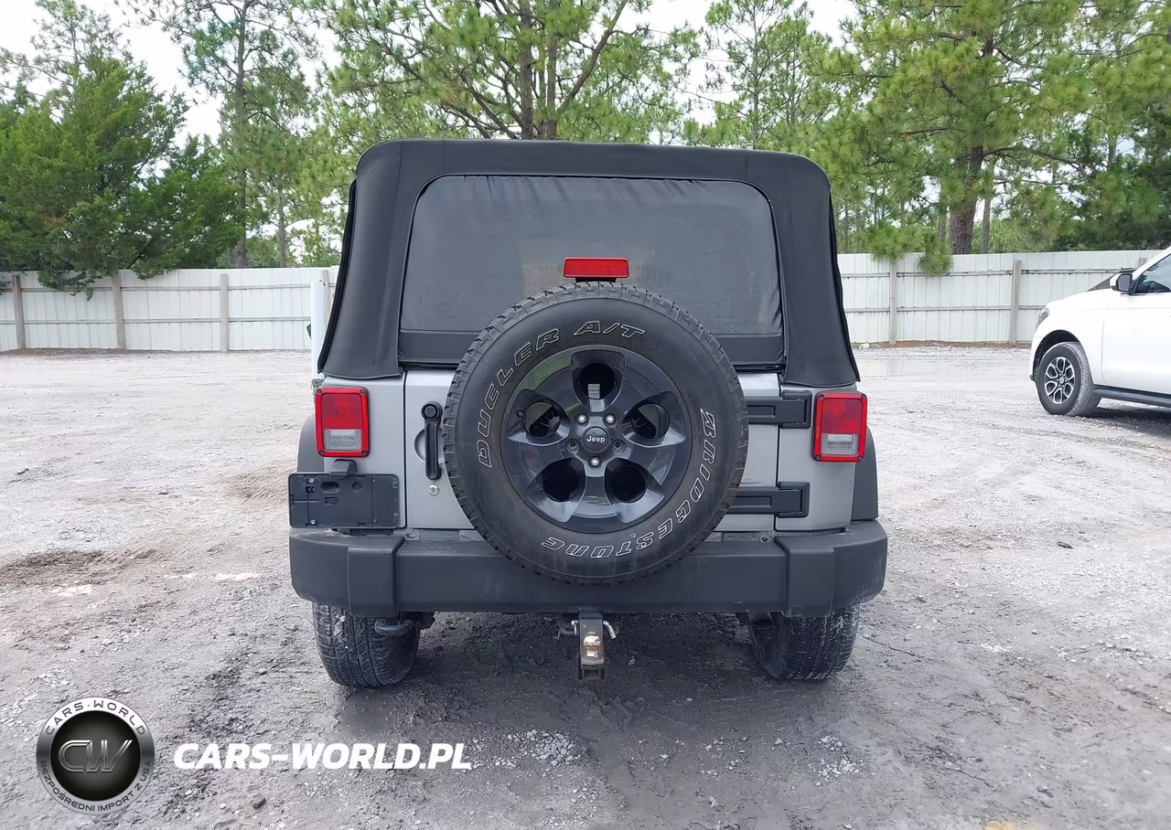 2014 Jeep Wrangler Unlimited Sport VIN:1C4BJWDGXEL106543 - 16