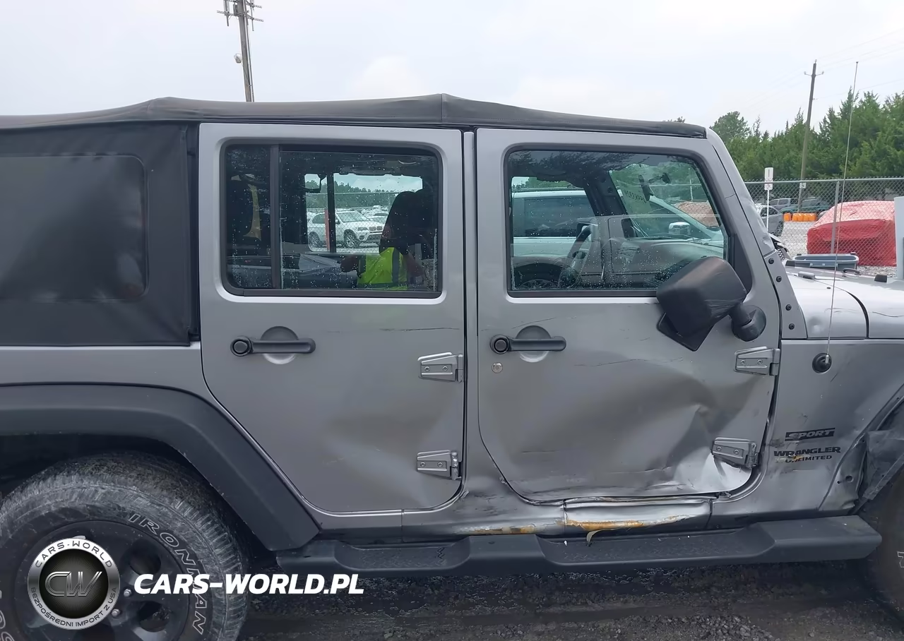 2014 Jeep Wrangler Unlimited Sport VIN:1C4BJWDGXEL106543 - 19