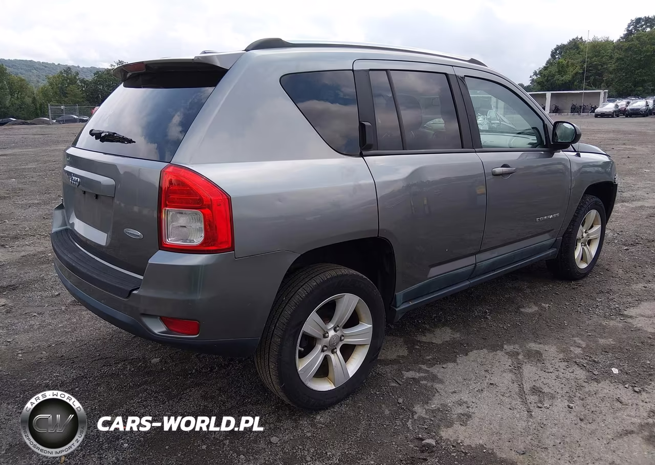 2011 Jeep Compass Sport VIN:1J4NF1FB5BD244607 - 4