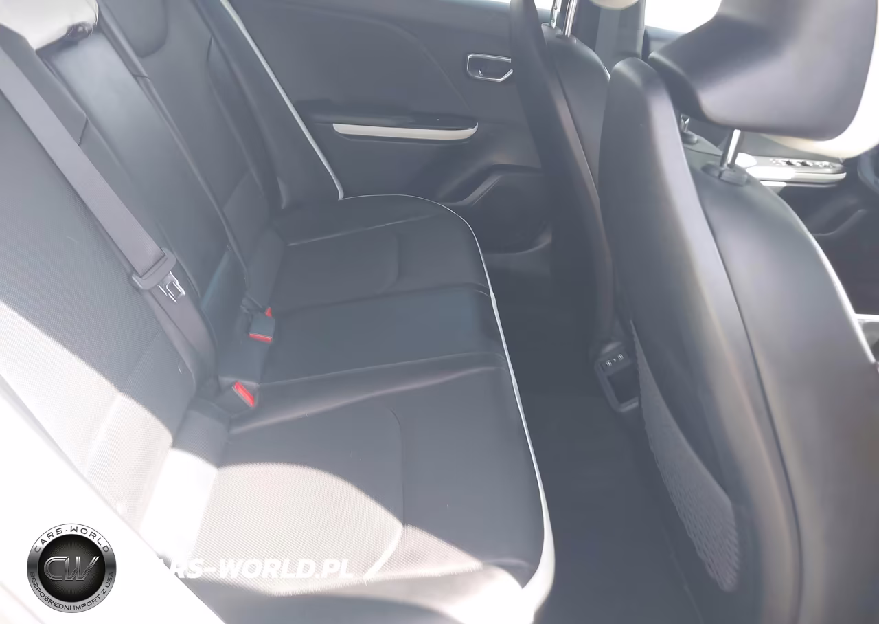 2026 Kia K4 Gt-Line VIN:3KPFW4DE8TE300130 - 8