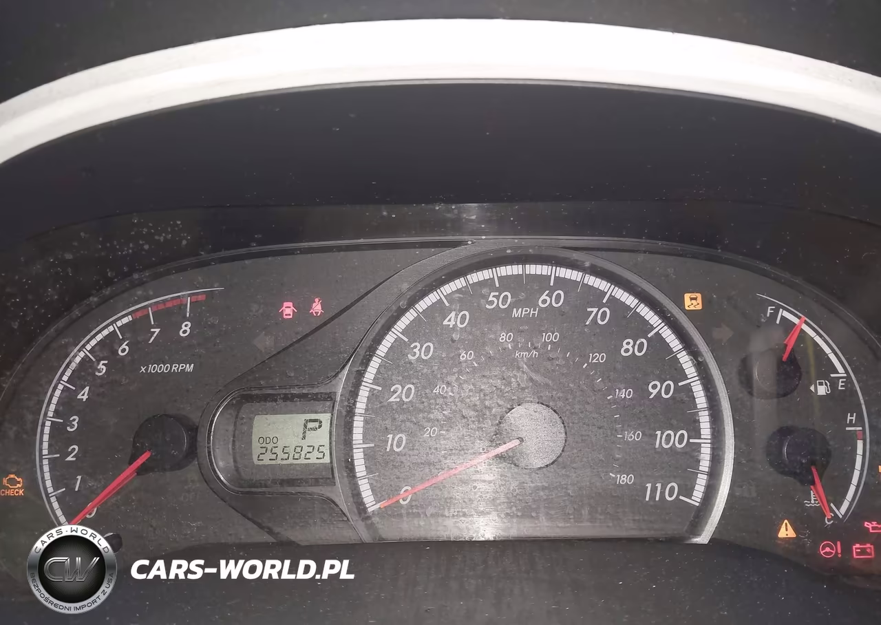 2011 Toyota Sienna Le V6 VIN:5TDKK3DCXBS001326 - 7
