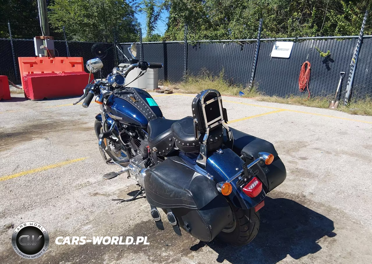 2012 Harley-Davidson Xl1200 C VIN:1HD1CT312CC449778 - 3