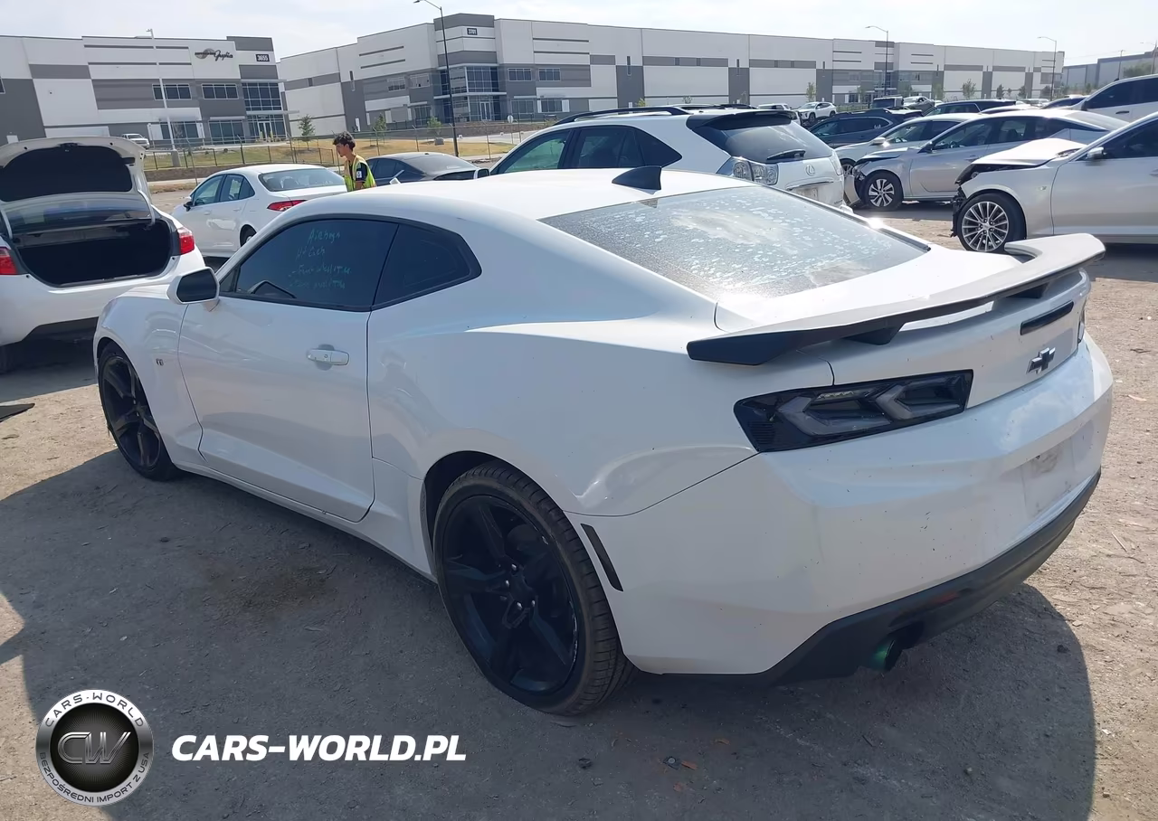 2018 Chevrolet Camaro 1Lt VIN:1G1FB1RX6J0179486 - 3