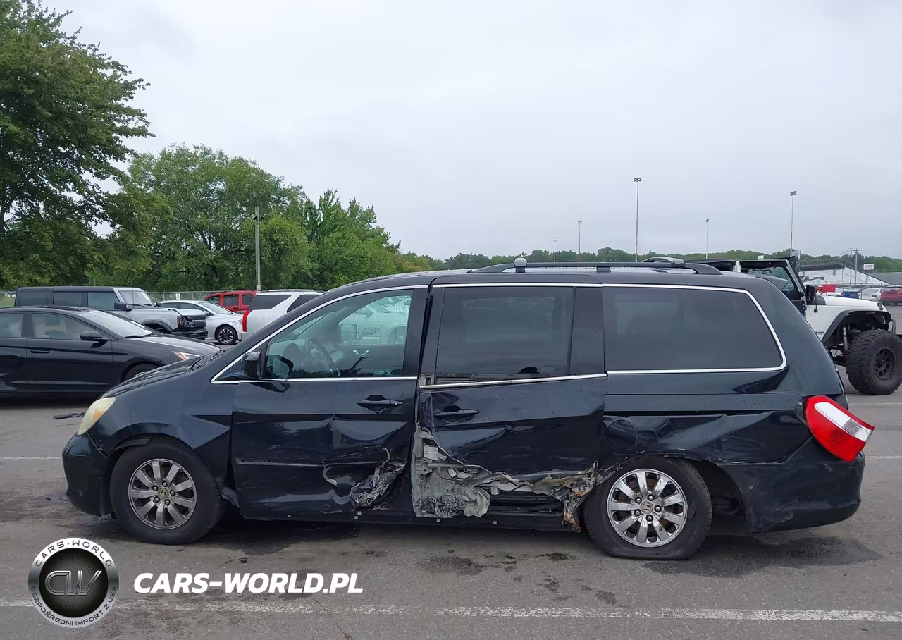 2007 Honda Odyssey Touring VIN:5FNRL38857B050690 - 6