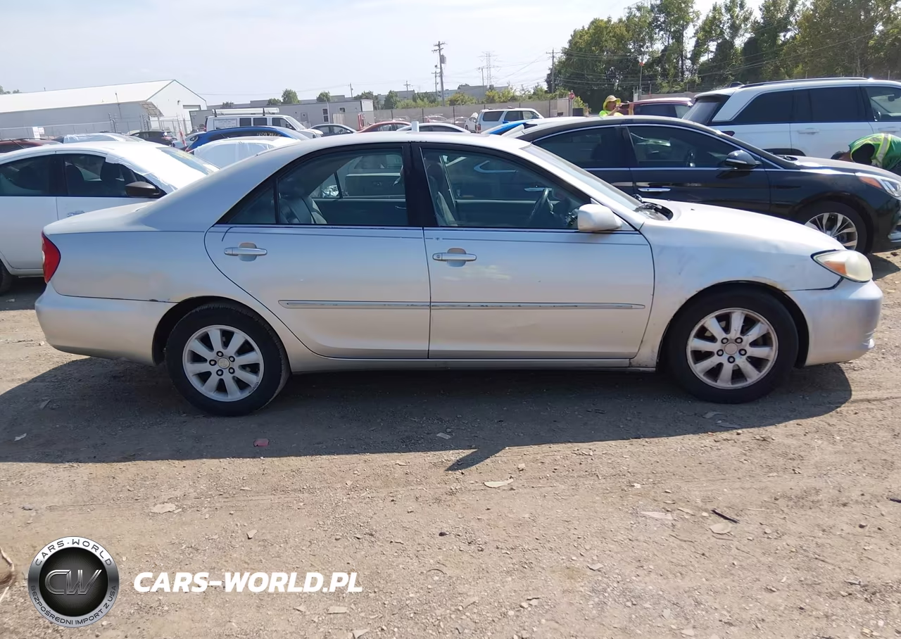 2004 Toyota Camry Xle VIN:4T1BE30K94U890960 - 13