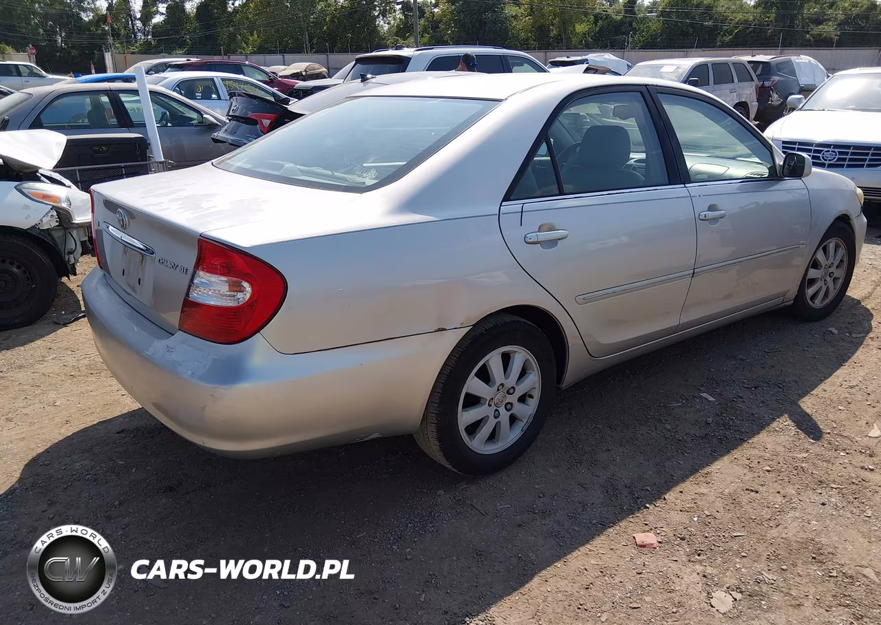 2004 Toyota Camry Xle VIN:4T1BE30K94U890960 - 4