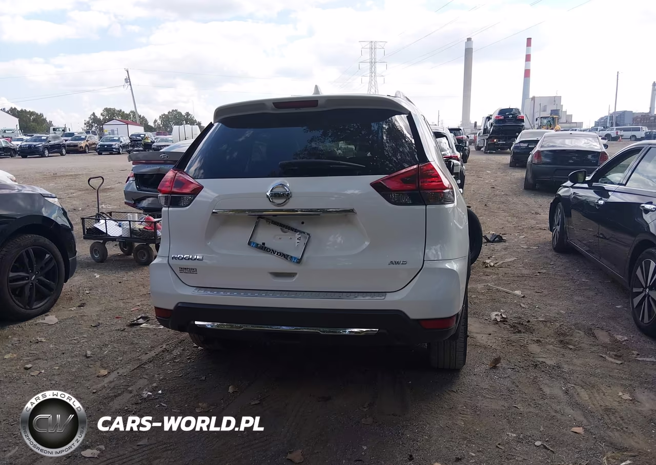 2017 Nissan Rogue S VIN:5N1AT2MVXHC812909 - 17