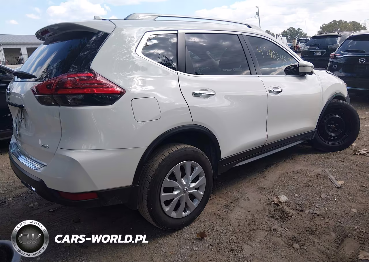 2017 Nissan Rogue S VIN:5N1AT2MVXHC812909 - 4