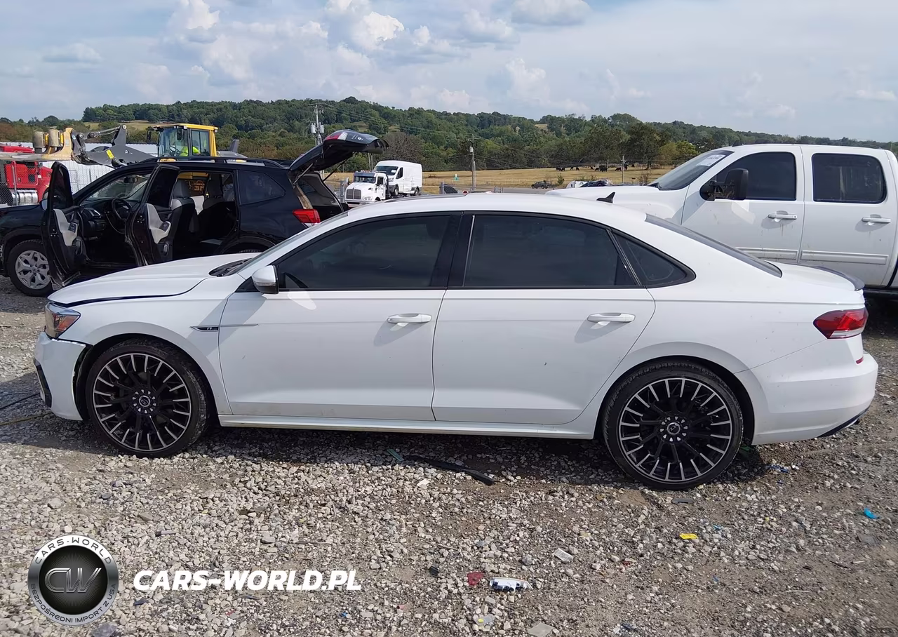 2020 Volkswagen Passat 2.0T R-Line VIN:1VWMA7A35LC017215 - 14