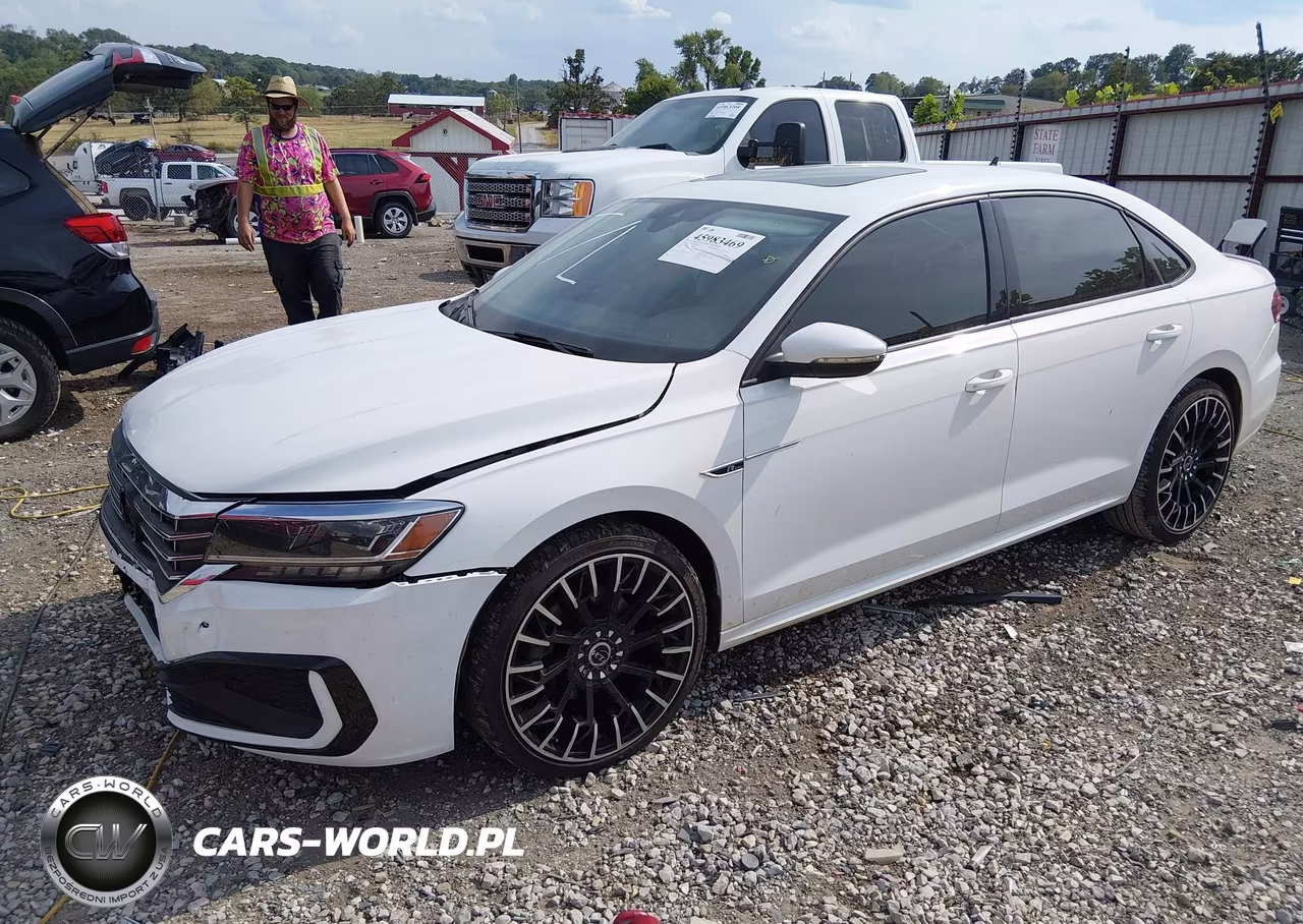 2020 Volkswagen Passat 2.0T R-Line VIN:1VWMA7A35LC017215 - 2