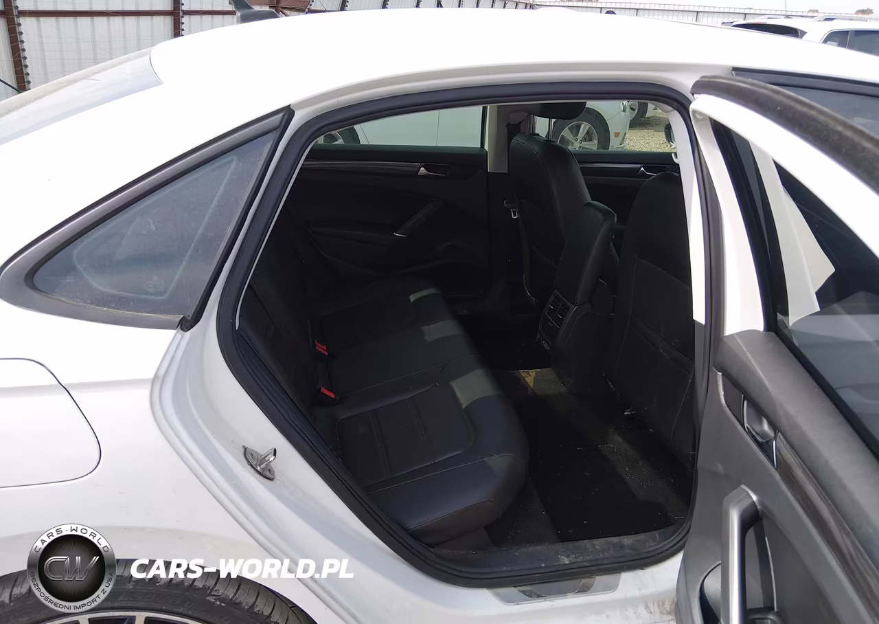 2020 Volkswagen Passat 2.0T R-Line VIN:1VWMA7A35LC017215 - 8