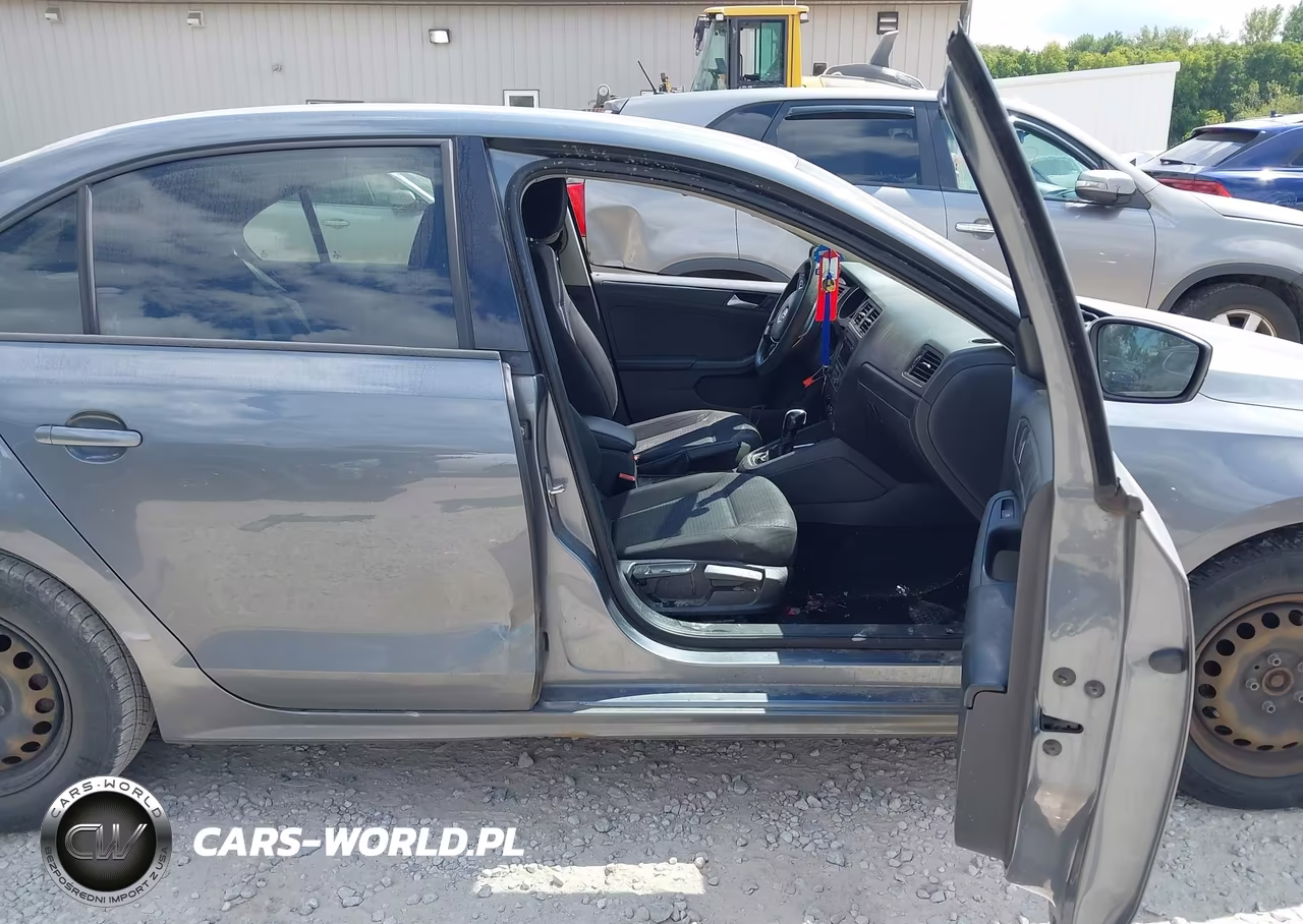 2015 Volkswagen Jetta 2.0L S VIN:3VW2K7AJ5FM318332 - 5