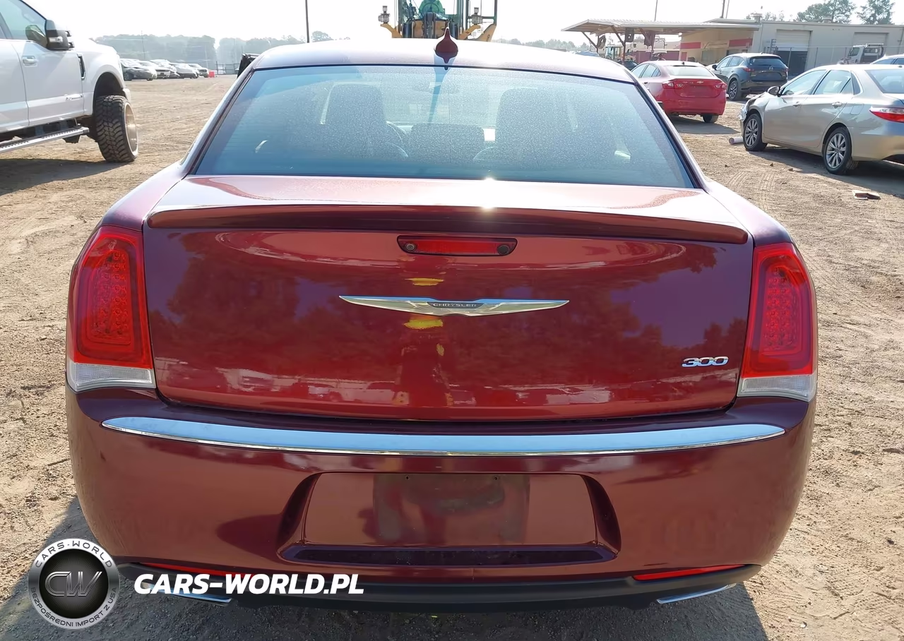 2016 Chrysler 300 Limited VIN:2C3CCAAG5GH206785 - 16