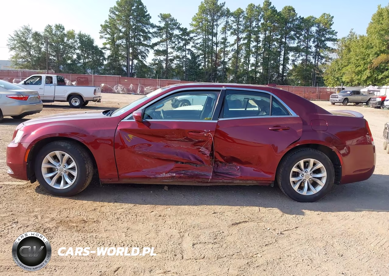 2016 Chrysler 300 Limited VIN:2C3CCAAG5GH206785 - 6