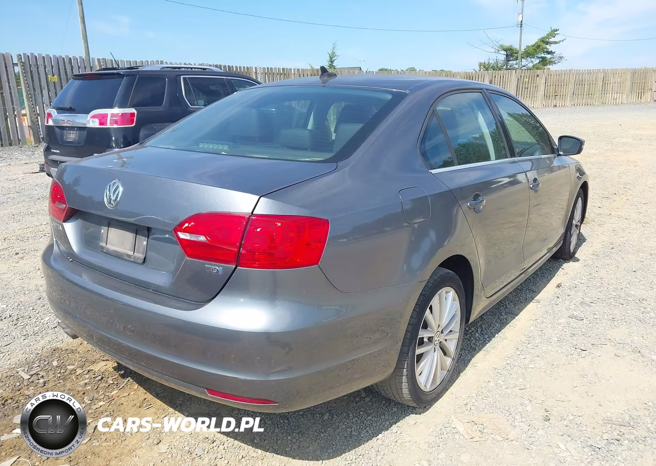 2013 Volkswagen Jetta 2.0L Tdi VIN:3VWLL7AJ8DM246671 - 4