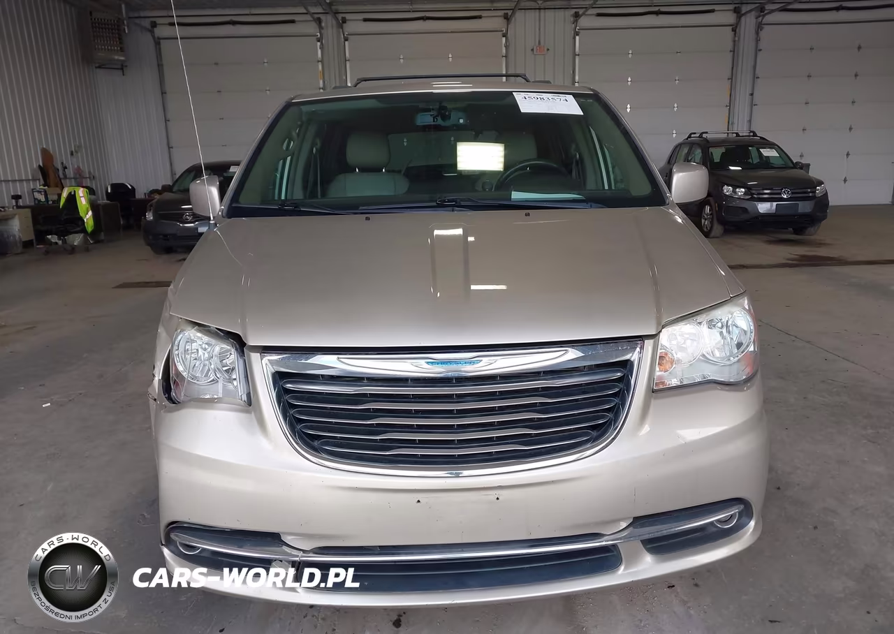 2016 Chrysler Town & Country Touring VIN:2C4RC1BGXGR156139 - 13