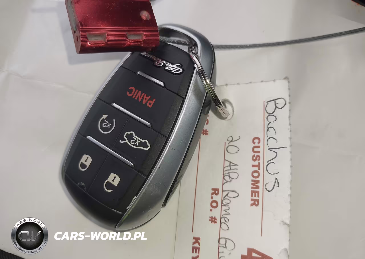 2020 Alfa Romeo Giulia Ti Sport Awd VIN:ZARFANBN3L7633817 - 11