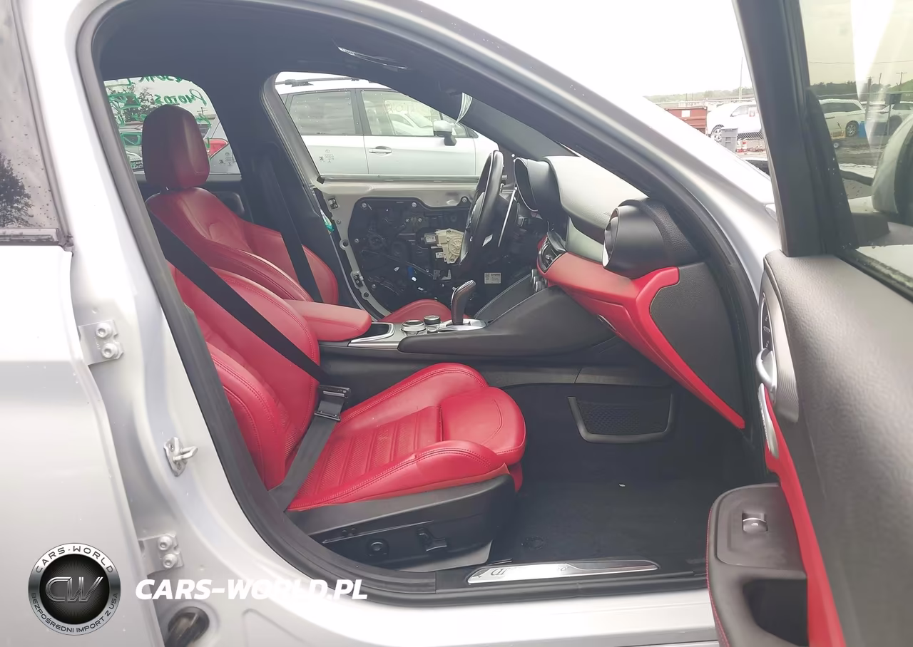 2020 Alfa Romeo Giulia Ti Sport Awd VIN:ZARFANBN3L7633817 - 5