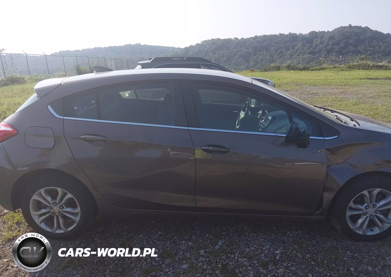 2019 Chevrolet Cruze Diesel VIN:3G1BH6SE3KS595508 - 14