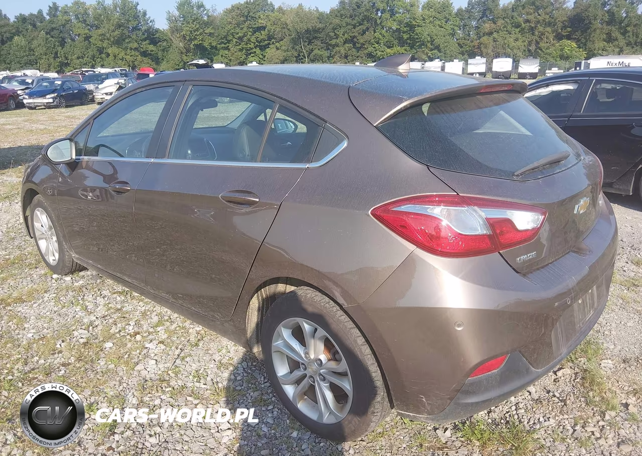 2019 Chevrolet Cruze Diesel VIN:3G1BH6SE3KS595508 - 3