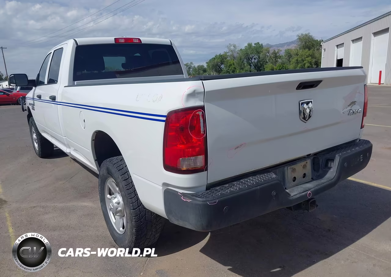2017 Ram 3500 Tradesman 4X4 8' Box VIN:3C63R3GT3HG710500 - 3