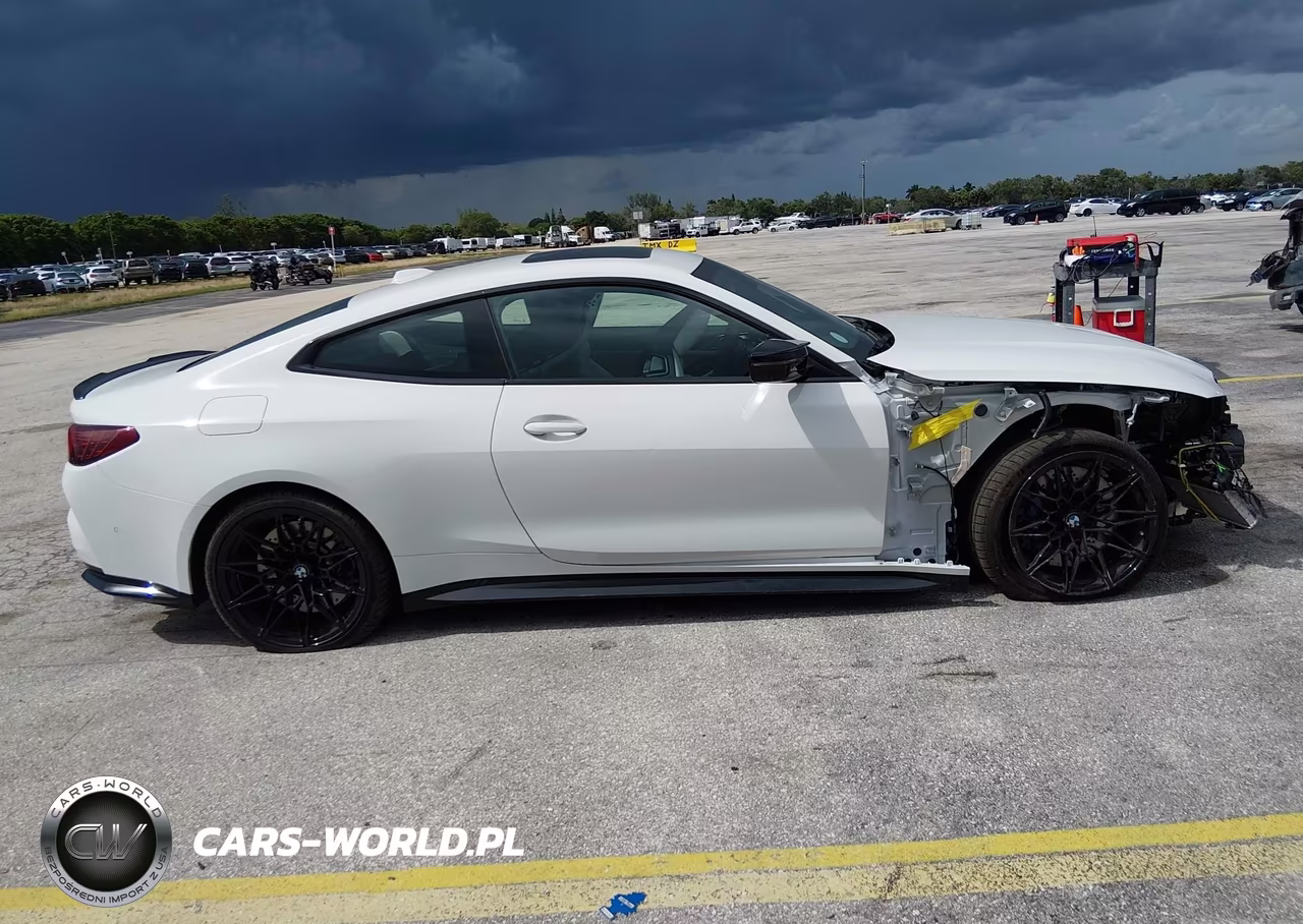 2026 BMW M4 Competition VIN:WBS33HK09VCY33729 - 14