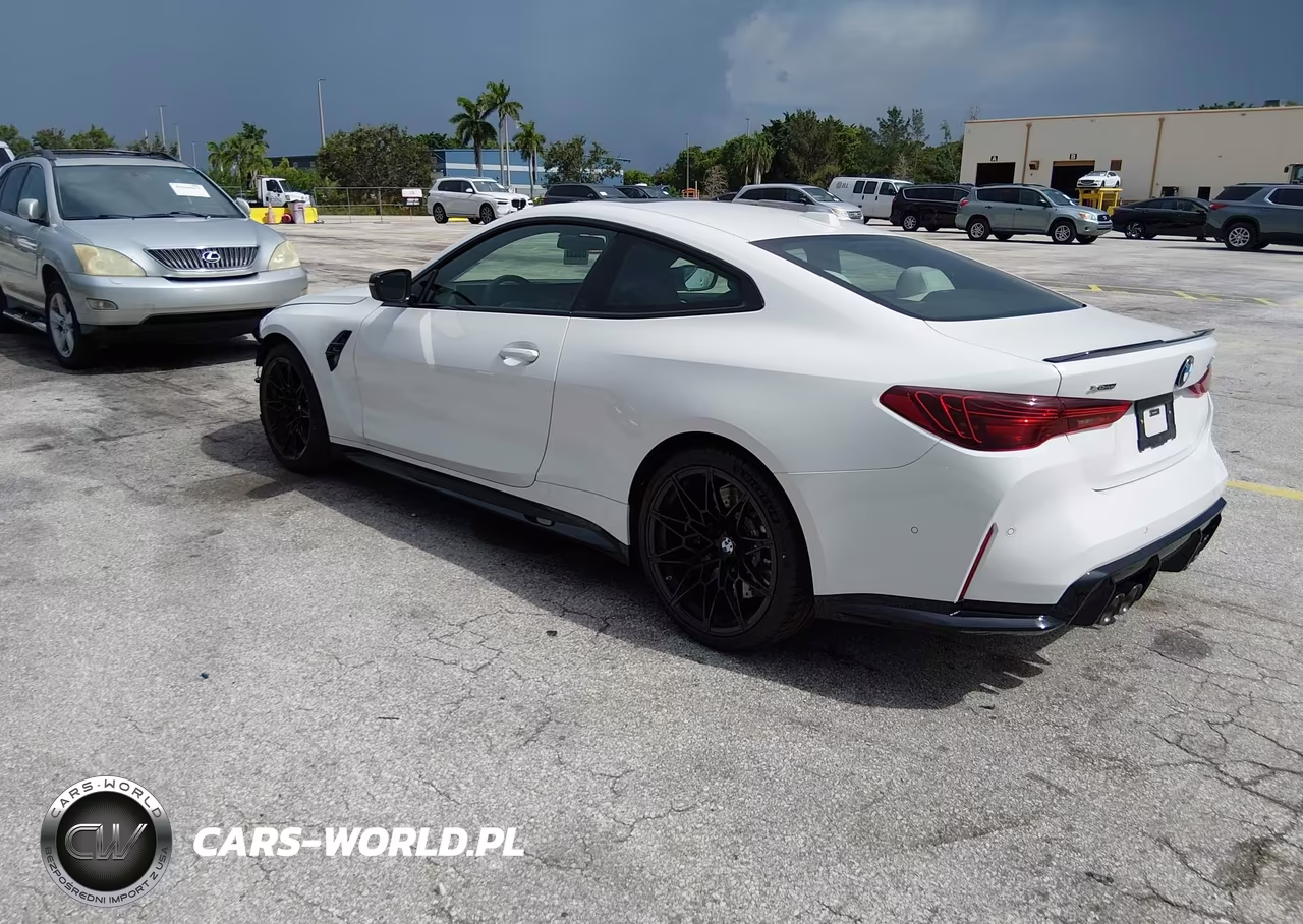 2026 BMW M4 Competition VIN:WBS33HK09VCY33729 - 3
