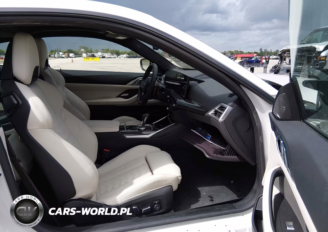 2026 BMW M4 Competition VIN:WBS33HK09VCY33729 - 5