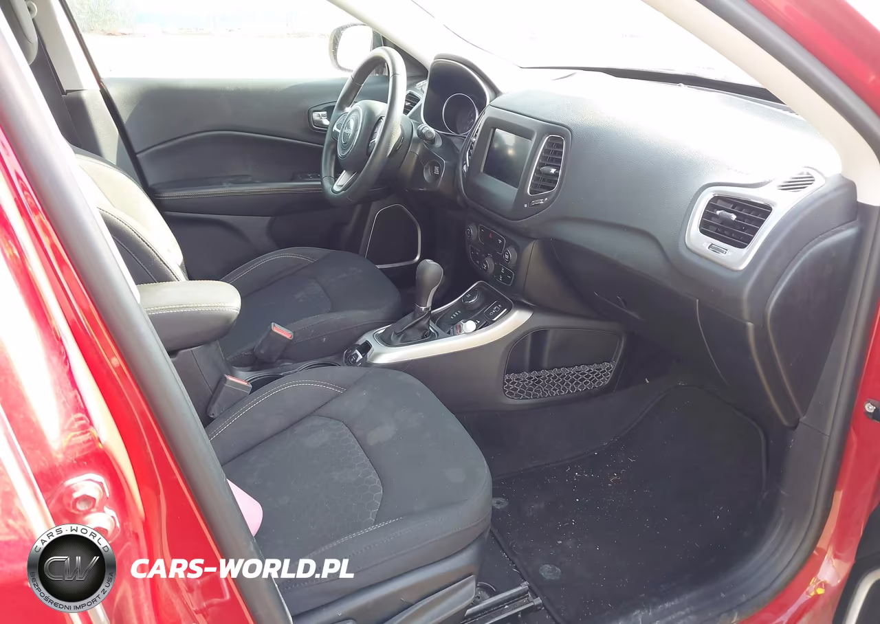2019 Jeep Compass Sport 4X4 VIN:3C4NJDABXKT619995 - 5