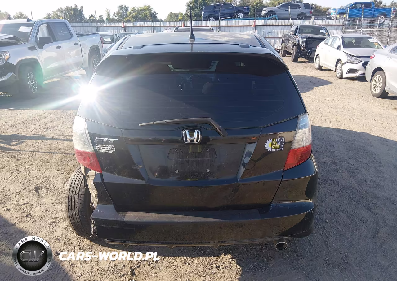 2012 Honda Fit Sport VIN:JHMGE8H55CC013133 - 16
