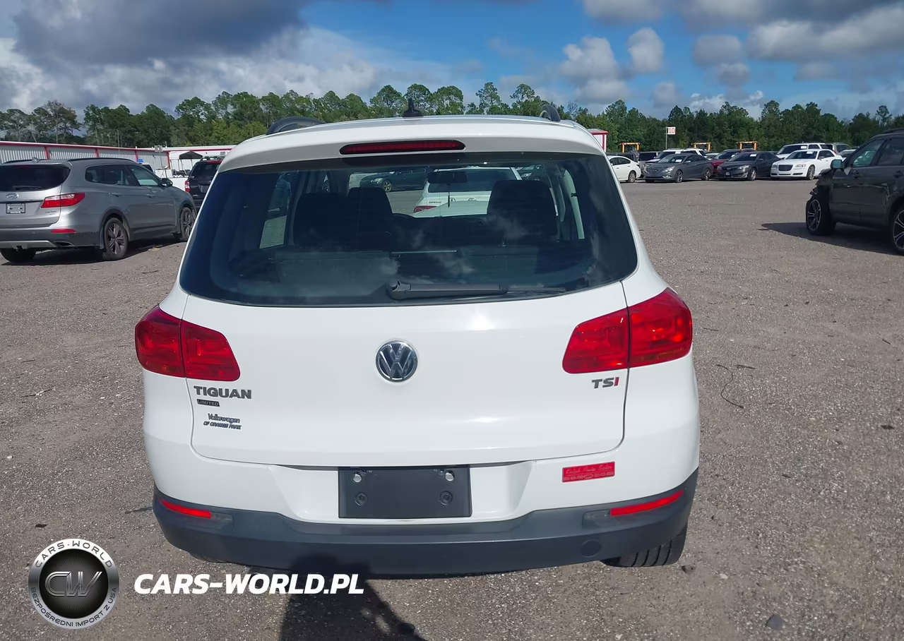 2018 Volkswagen Tiguan Limited 2.0T VIN:WVGAV7AX5JK000023 - 16