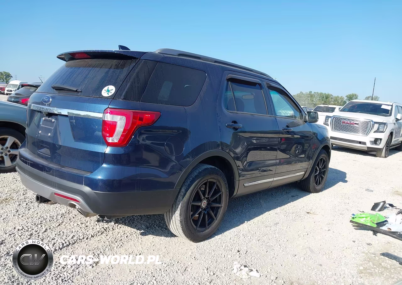2017 Ford Explorer Xlt VIN:1FM5K7D84HGB05244 - 4