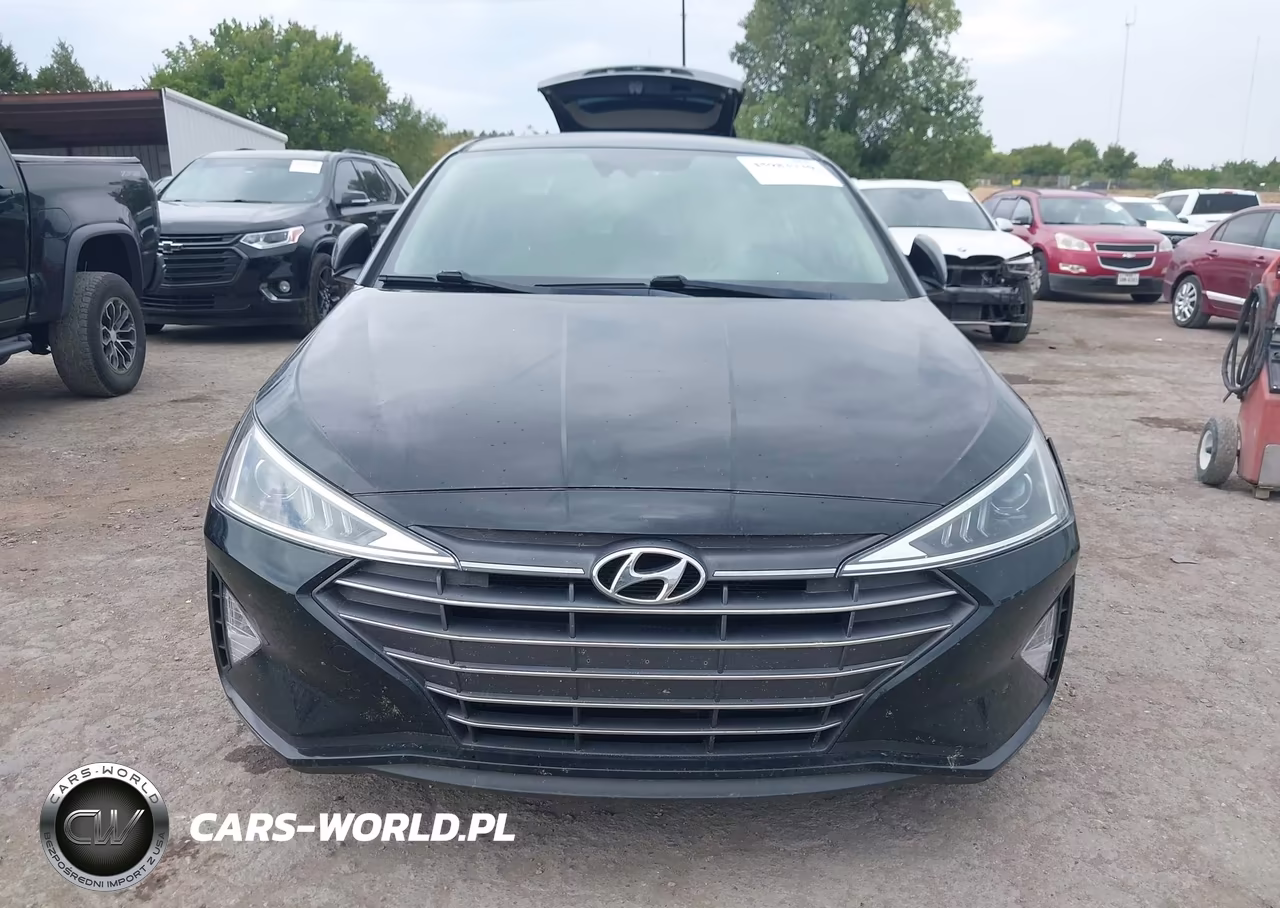 2019 Hyundai Elantra Value Edition VIN:KMHD84LF1KU850549 - 12