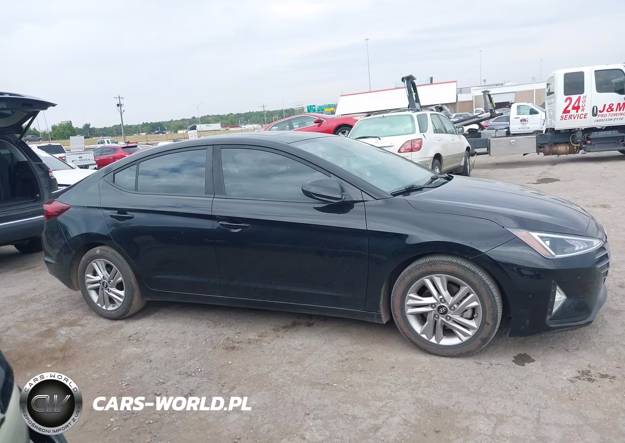 2019 Hyundai Elantra Value Edition VIN:KMHD84LF1KU850549 - 13