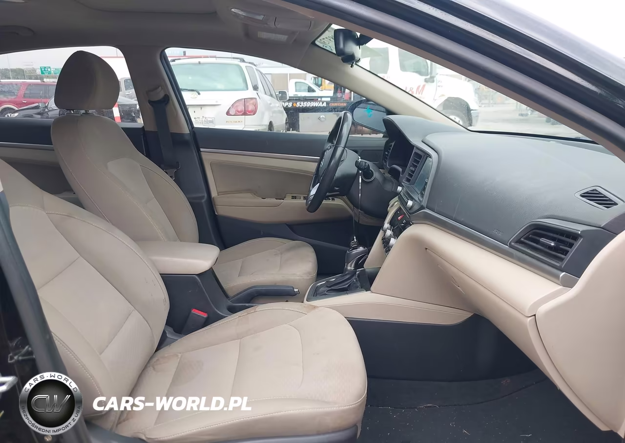 2019 Hyundai Elantra Value Edition VIN:KMHD84LF1KU850549 - 5