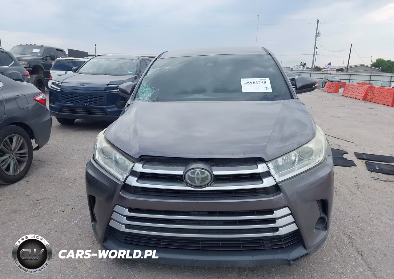 2019 Toyota Highlander Le VIN:5TDZARFHXKS060244 - 12