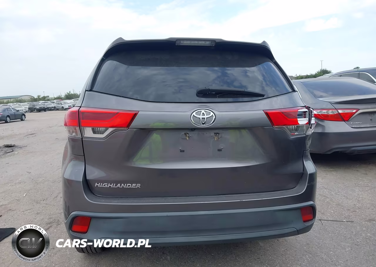 2019 Toyota Highlander Le VIN:5TDZARFHXKS060244 - 16